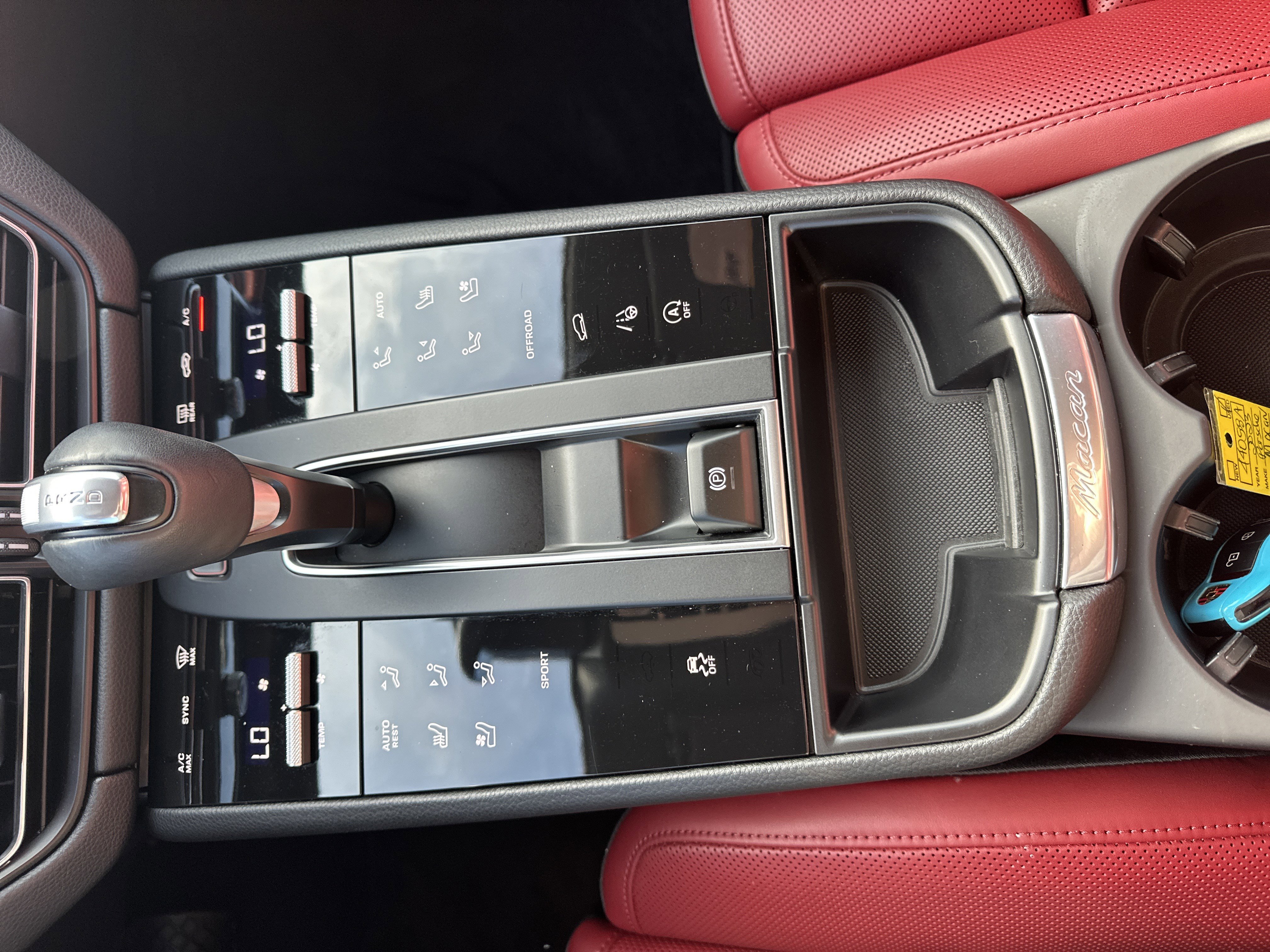 Used 2023 Porsche Macan image 22