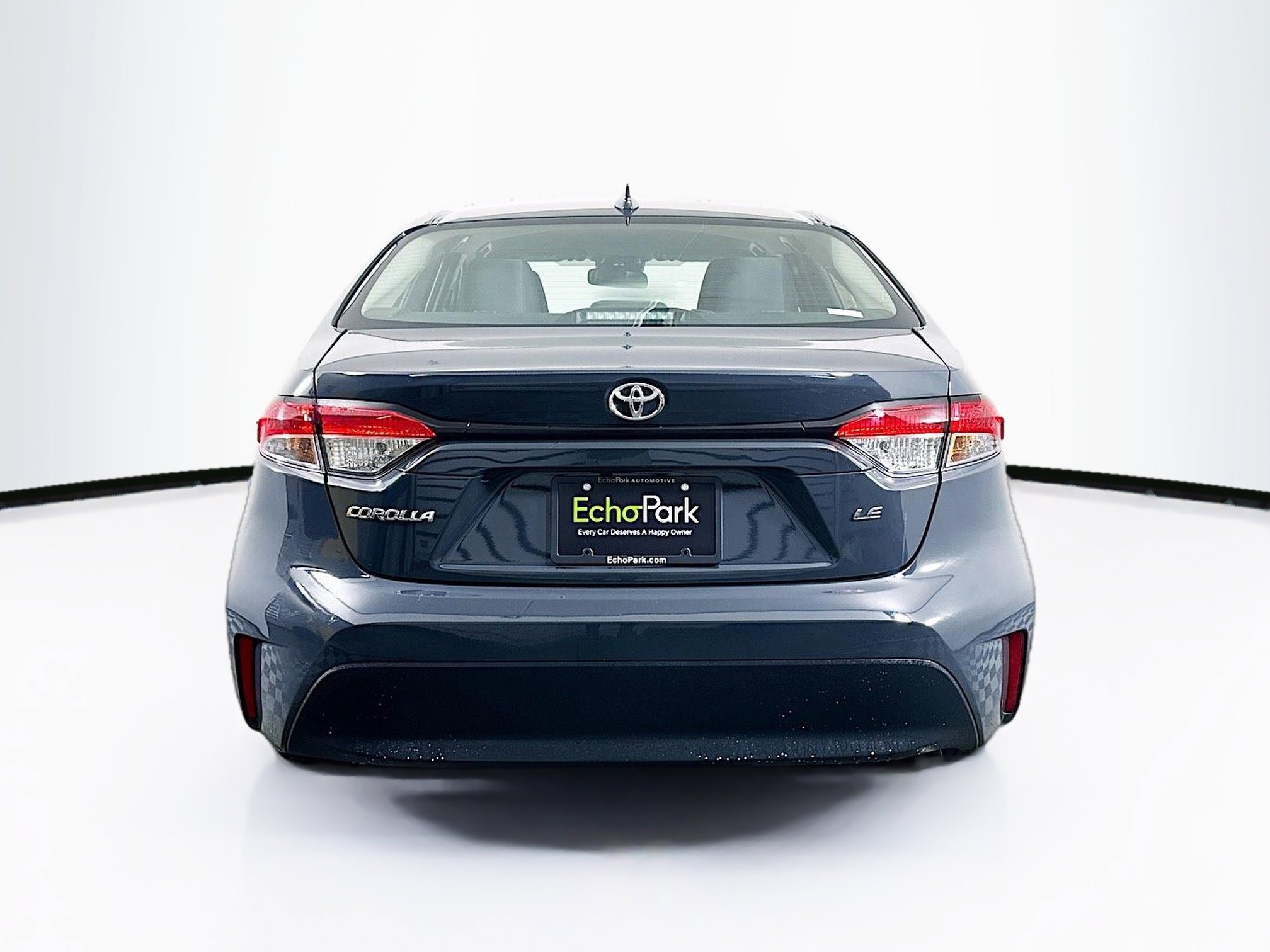 Used 2025 Toyota Corolla LE image 7