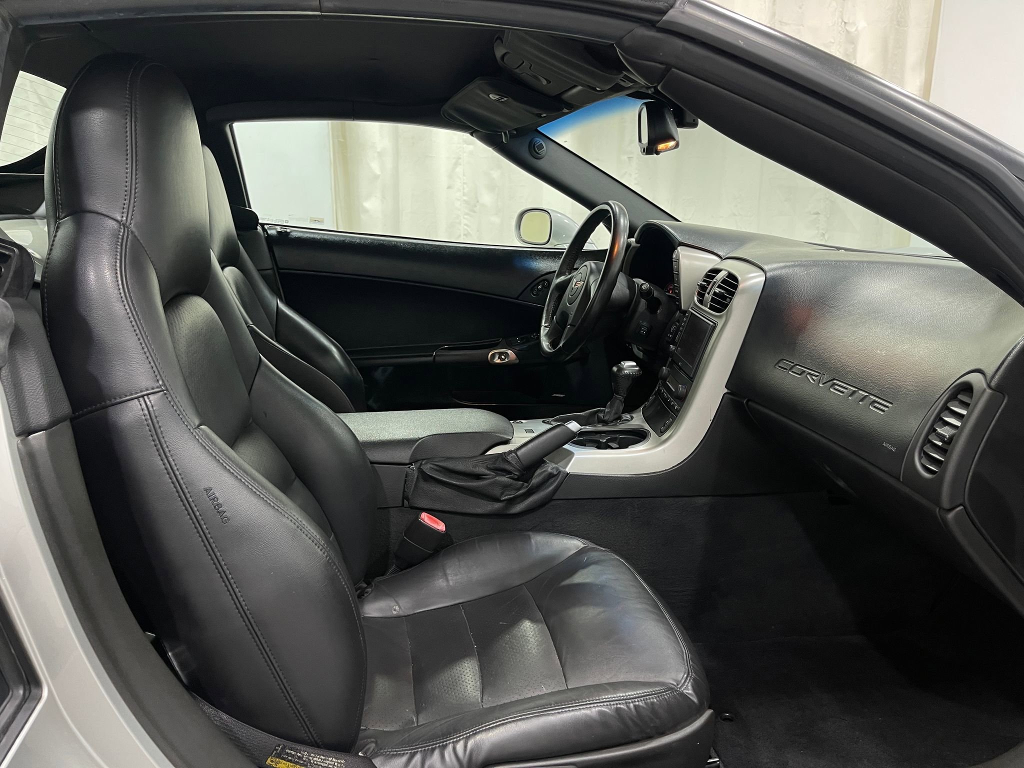 Used 2005 Chevrolet Corvette Convertible w/ Preferred Equipment Group image 26