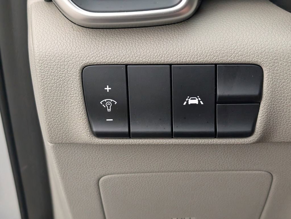 Used 2022 Kia Sportage LX image 27