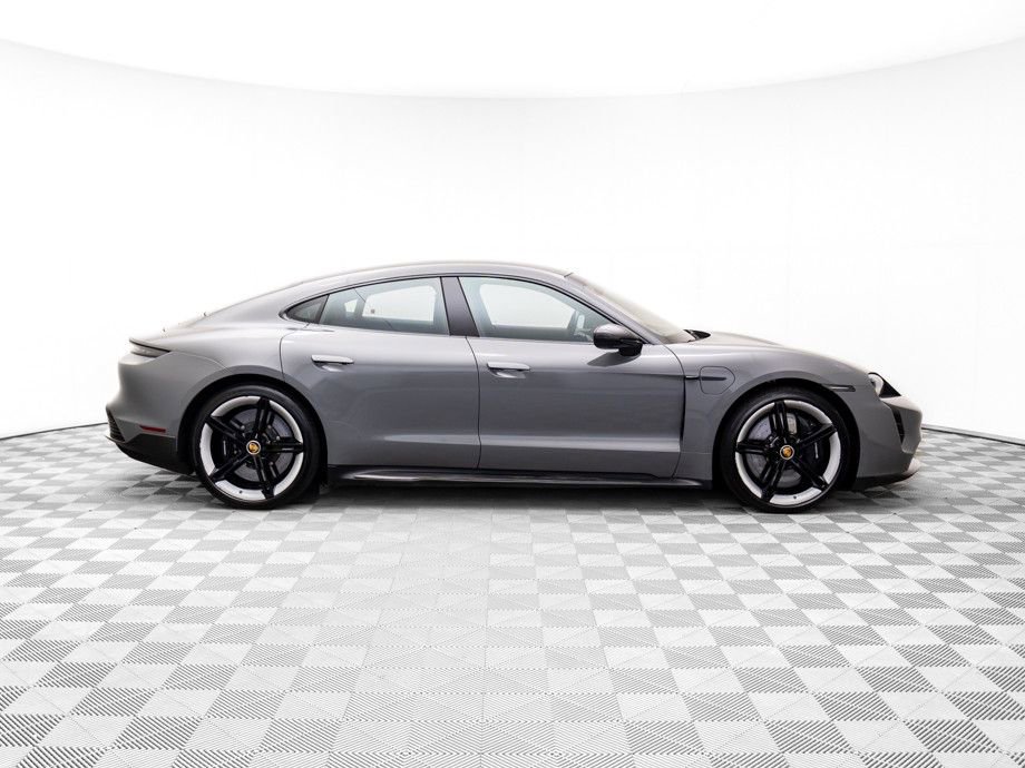 Used 2021 Porsche Taycan Turbo S image 7