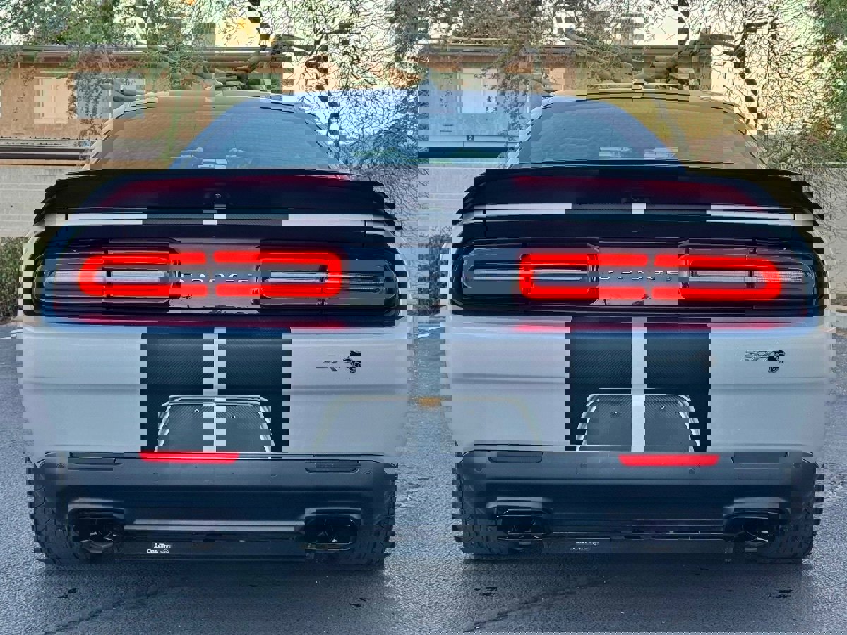 Used 2019 Dodge Challenger SRT Hellcat image 8