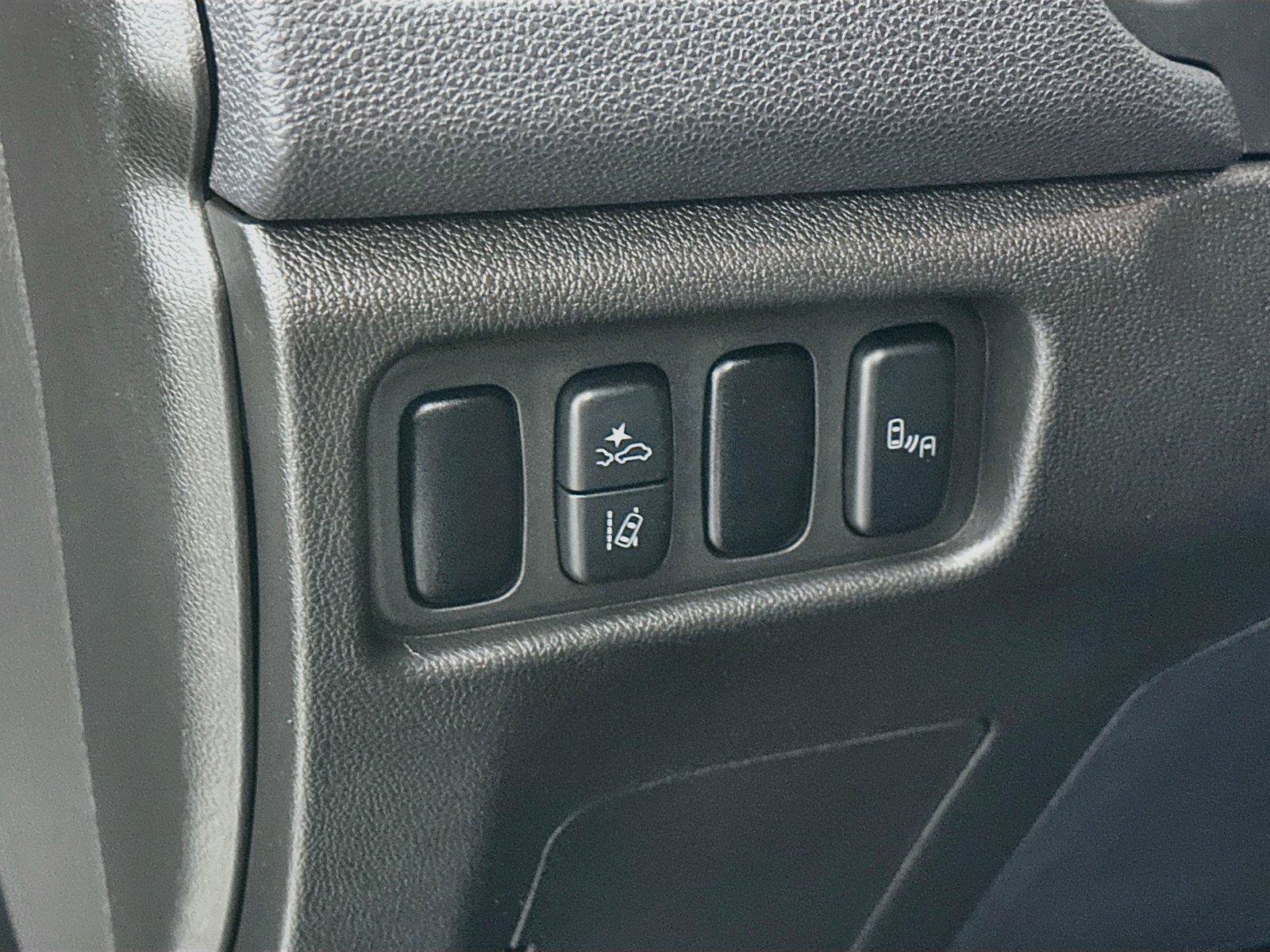 Used 2024 Mitsubishi Outlander Sport AWD image 14