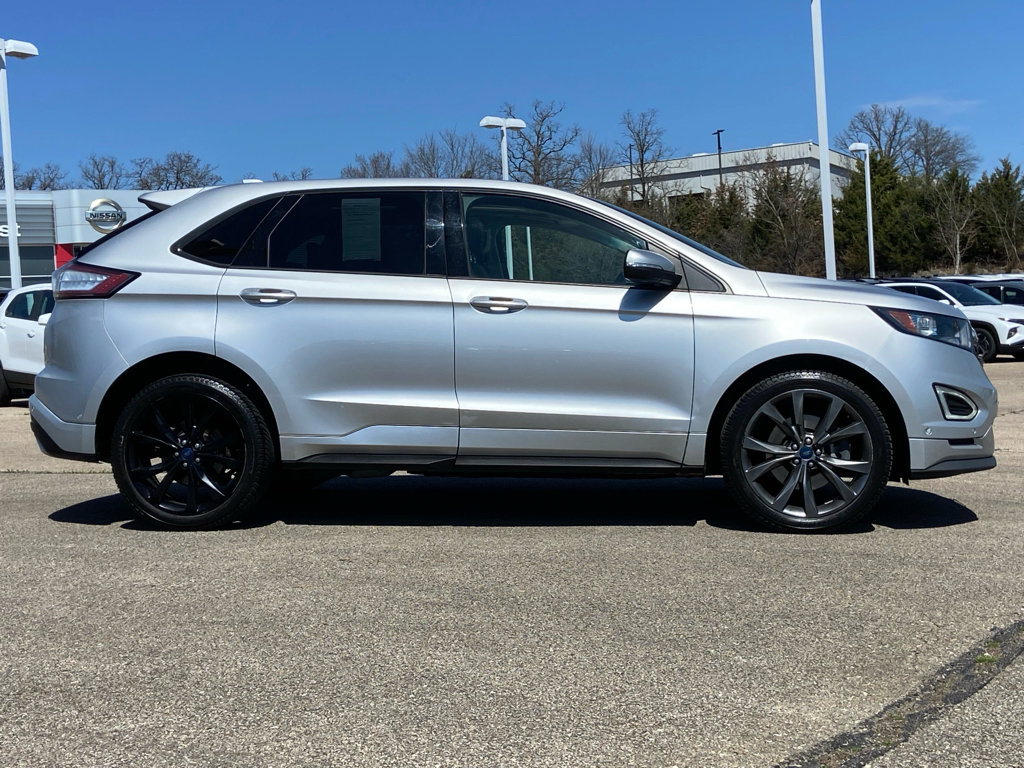 Used 2017 Ford Edge Sport w/ Equipment Group 401A image 4
