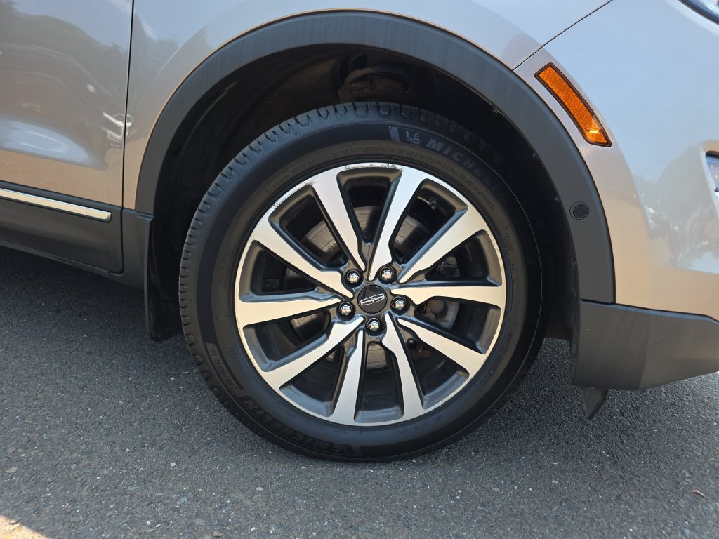 Used 2019 Lincoln MKC Reserve AWD/4WD image 10
