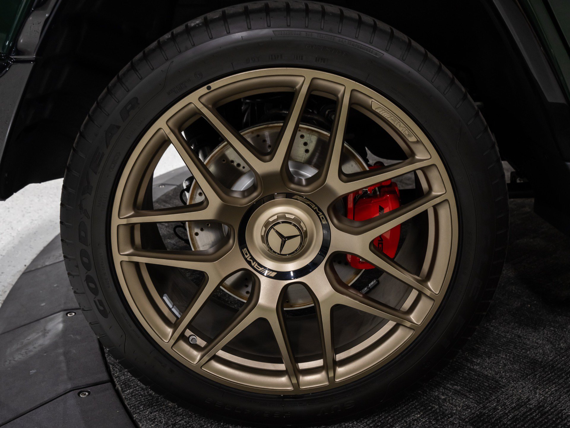Used 2027 Mercedes-Benz G 63 AMG 4MATIC image 31