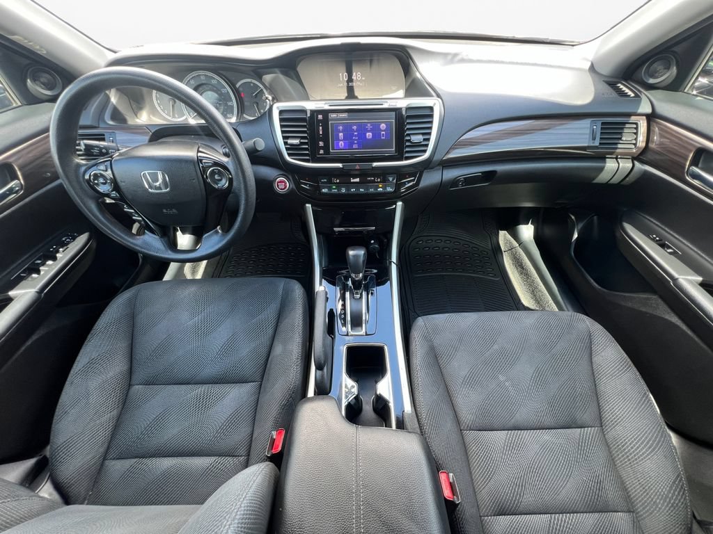 Used 2017 Honda Accord EX image 20