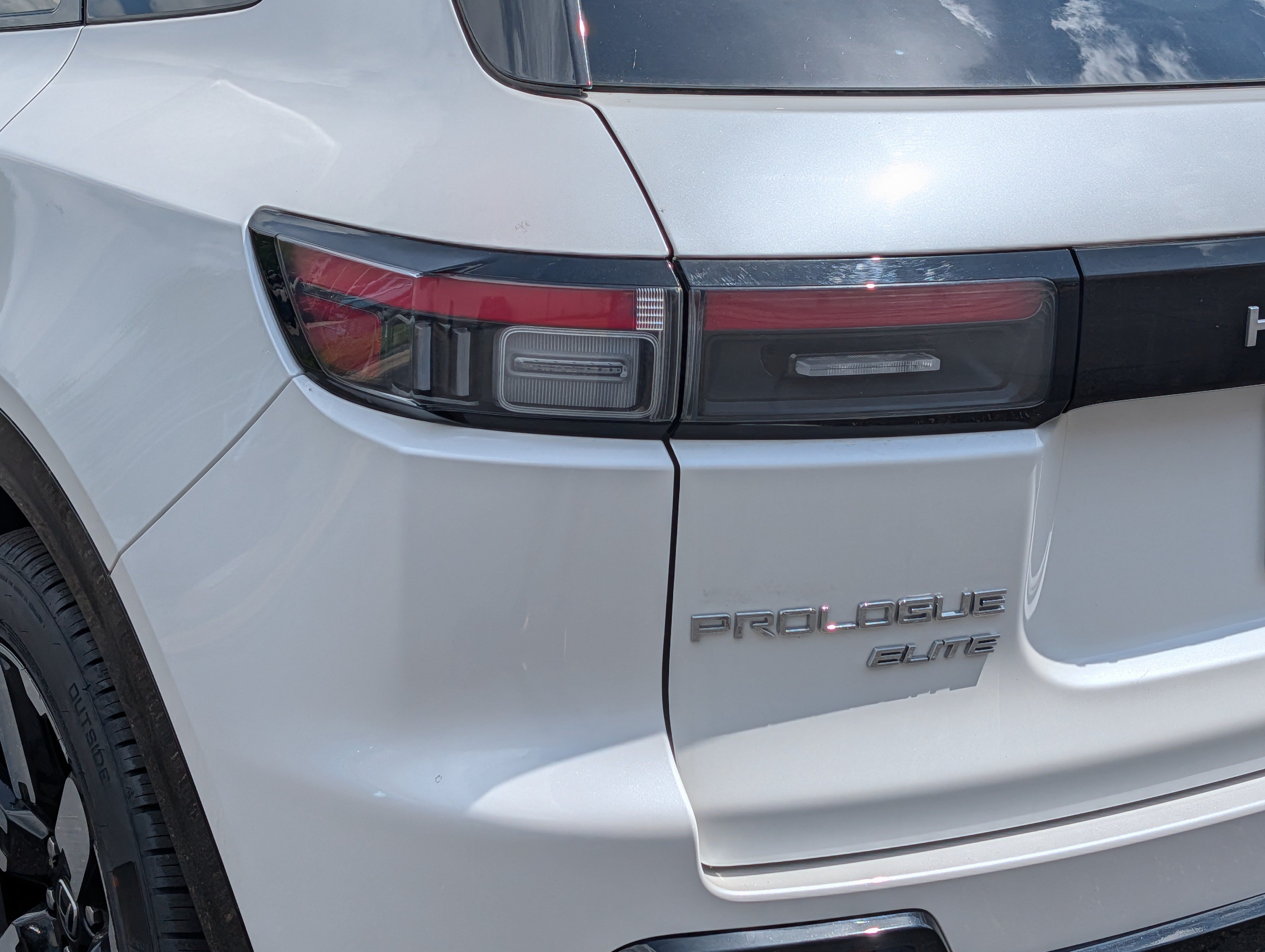 Used 2024 Honda Prologue Elite image 11