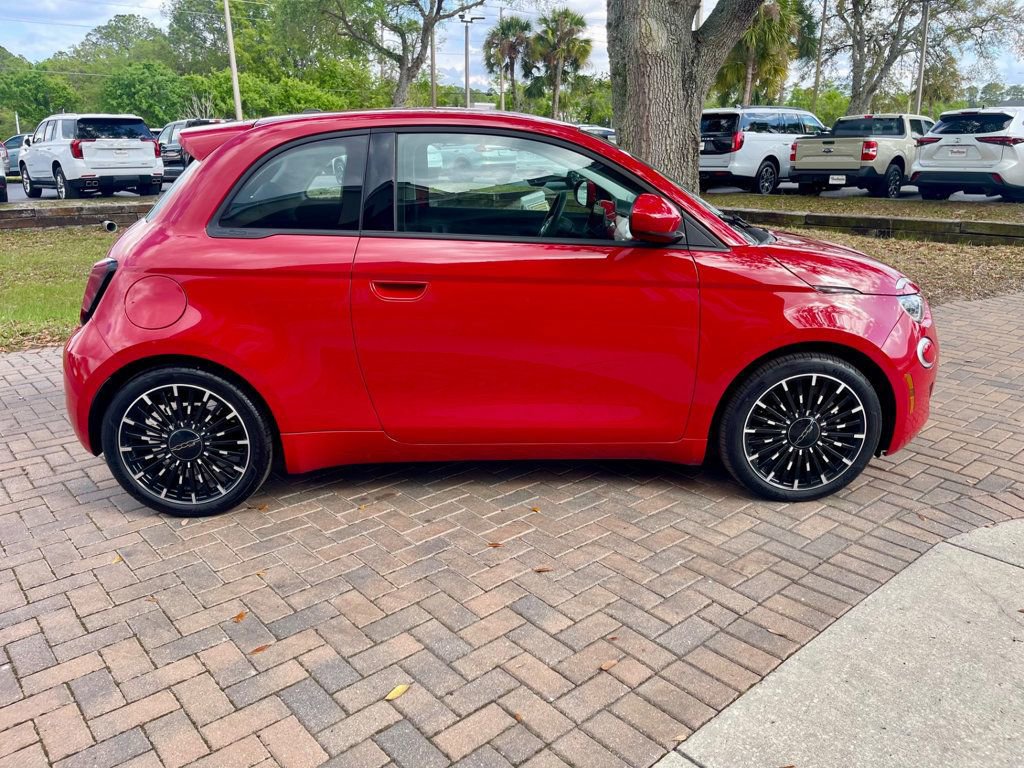 Used 2024 FIAT 500 e (RED) image 7