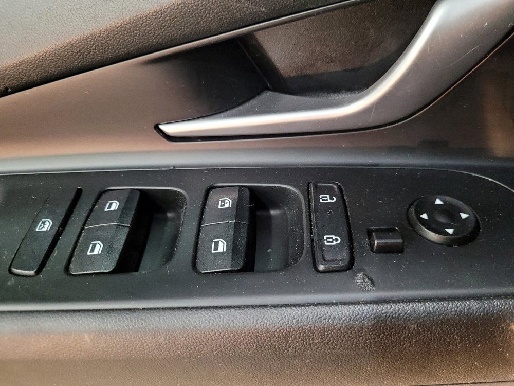 Used 2024 Hyundai Elantra SEL w/ Convenience Package FWD image 27