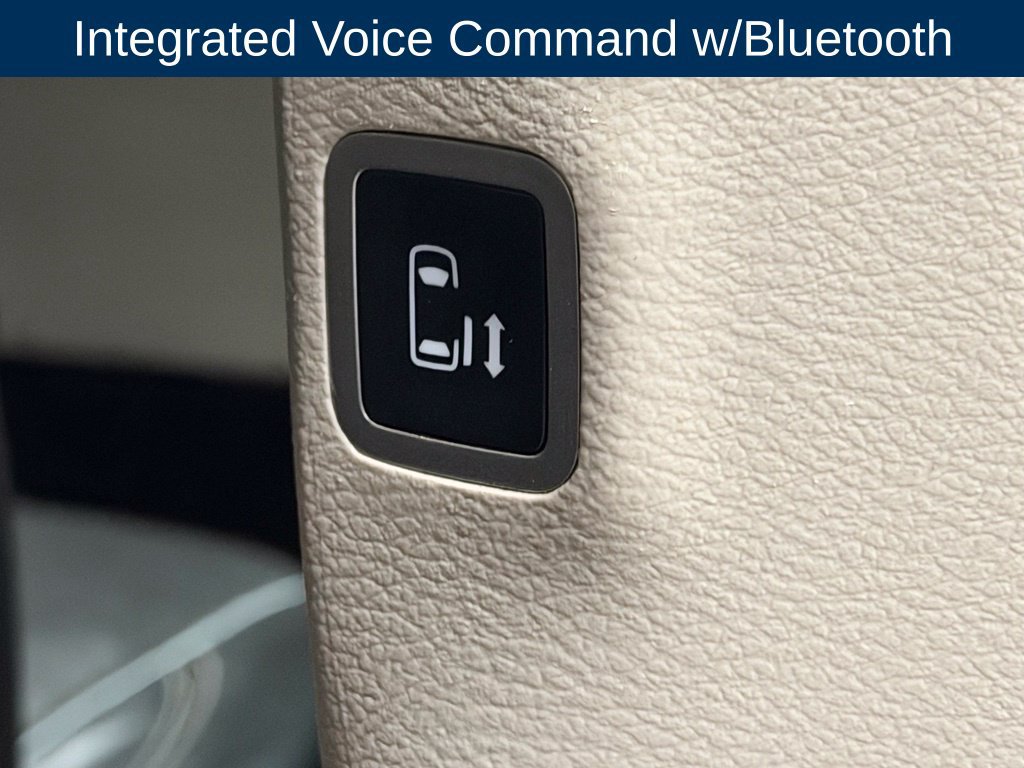 Used 2022 Chrysler Pacifica Touring-L w/ Uconnect Theater Family Group FWD image 18