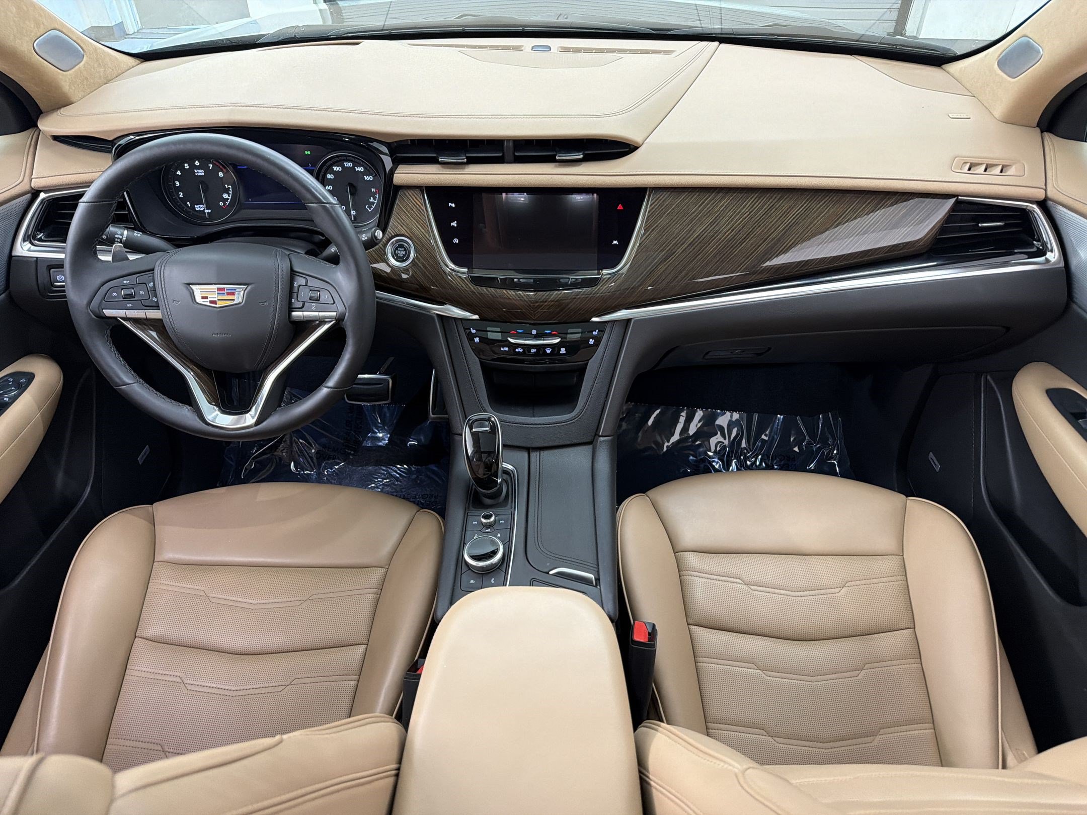 Used 2023 Cadillac XT6 Sport w/ Platinum Package AWD/4WD image 17