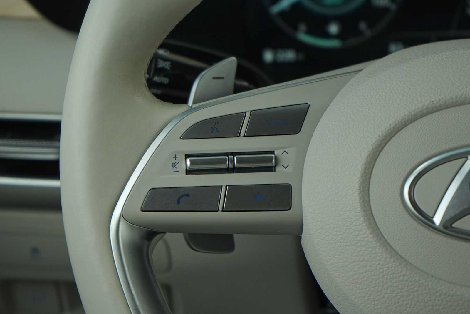Used 2024 Hyundai Palisade Limited FWD image 17
