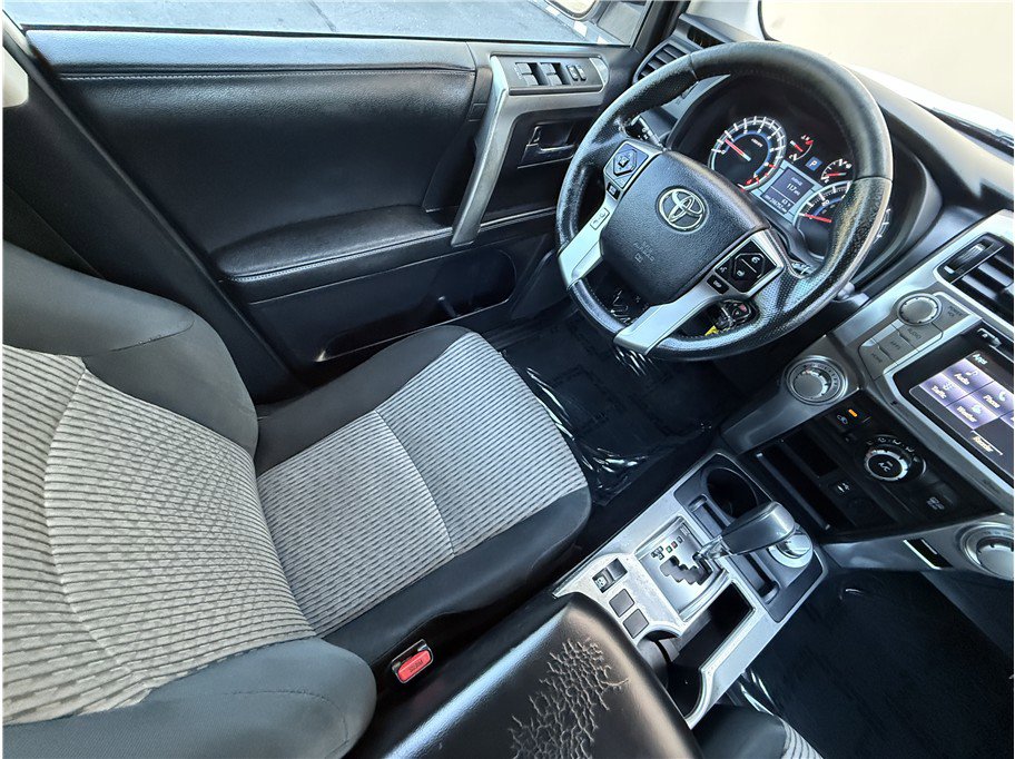 Used 2014 Toyota 4Runner SR5 AWD/4WD image 7