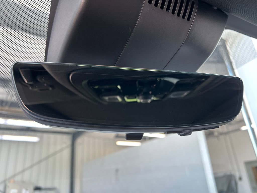 New 2026 GMC Yukon XL AT4 image 39