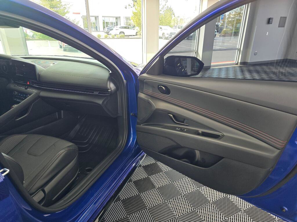 Used 2025 Hyundai Elantra N Line image 41