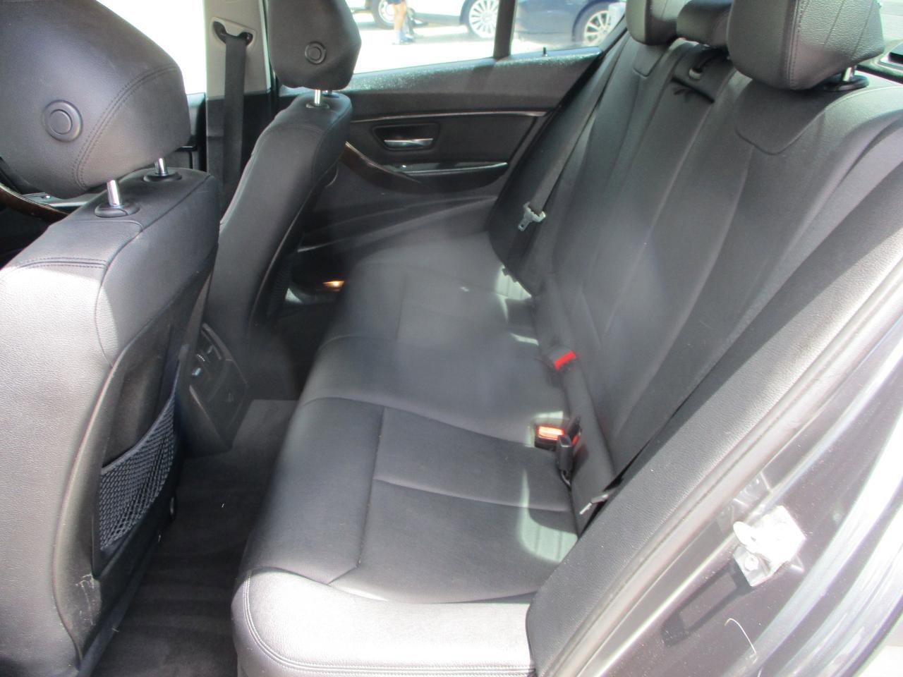 Used 2014 BMW 328i Sedan RWD image 15