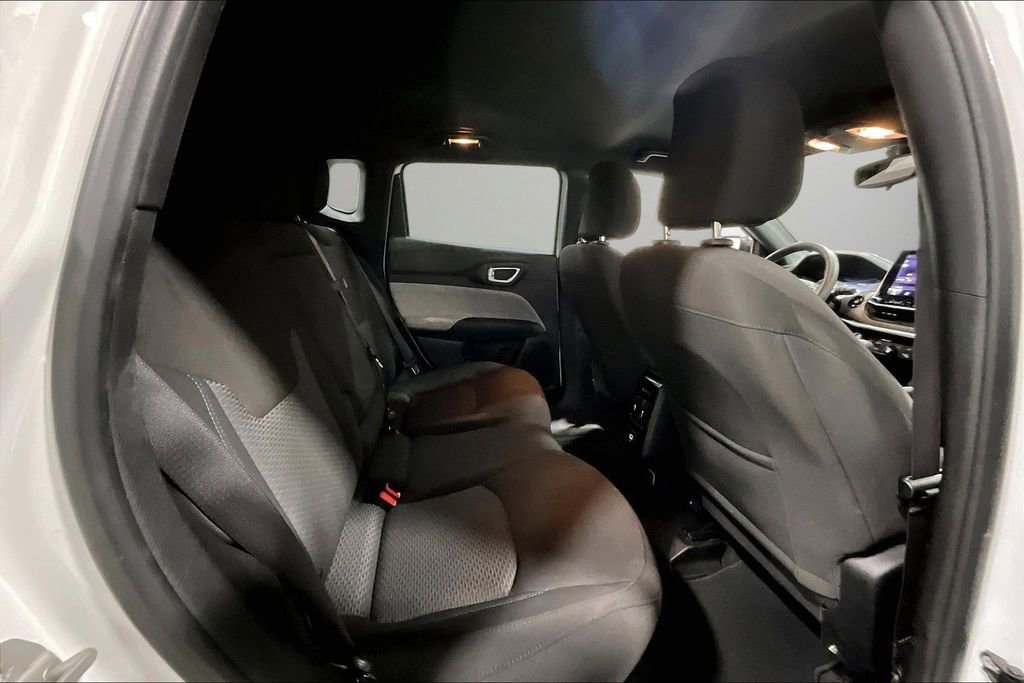 Used 2023 Jeep Compass Sport image 24