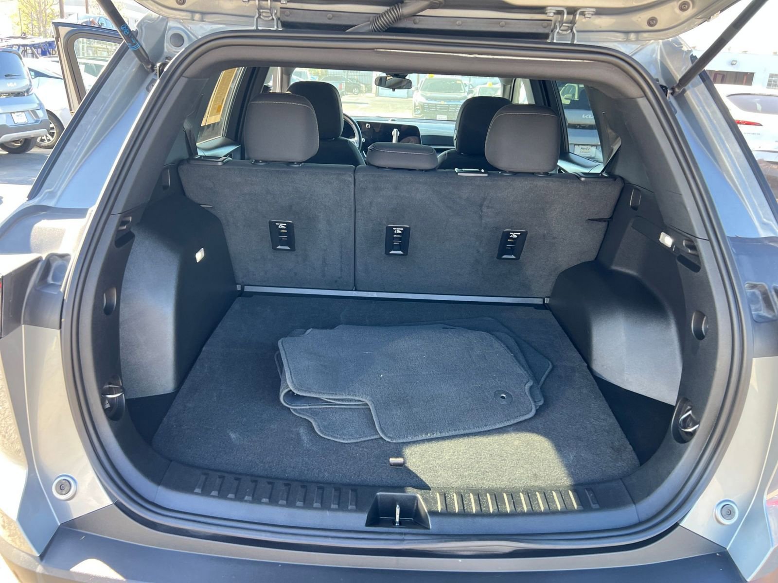 Used 2025 Chevrolet Equinox LT AWD/4WD image 36
