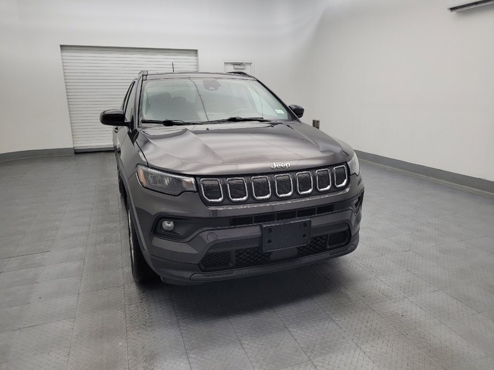 Used 2022 Jeep Compass Latitude w/ Sun and Sound Group AWD/4WD image 14