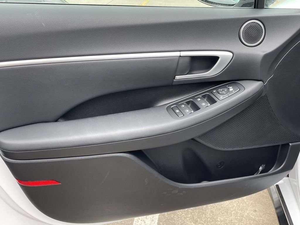 New 2026 Hyundai Sonata SEL FWD image 14