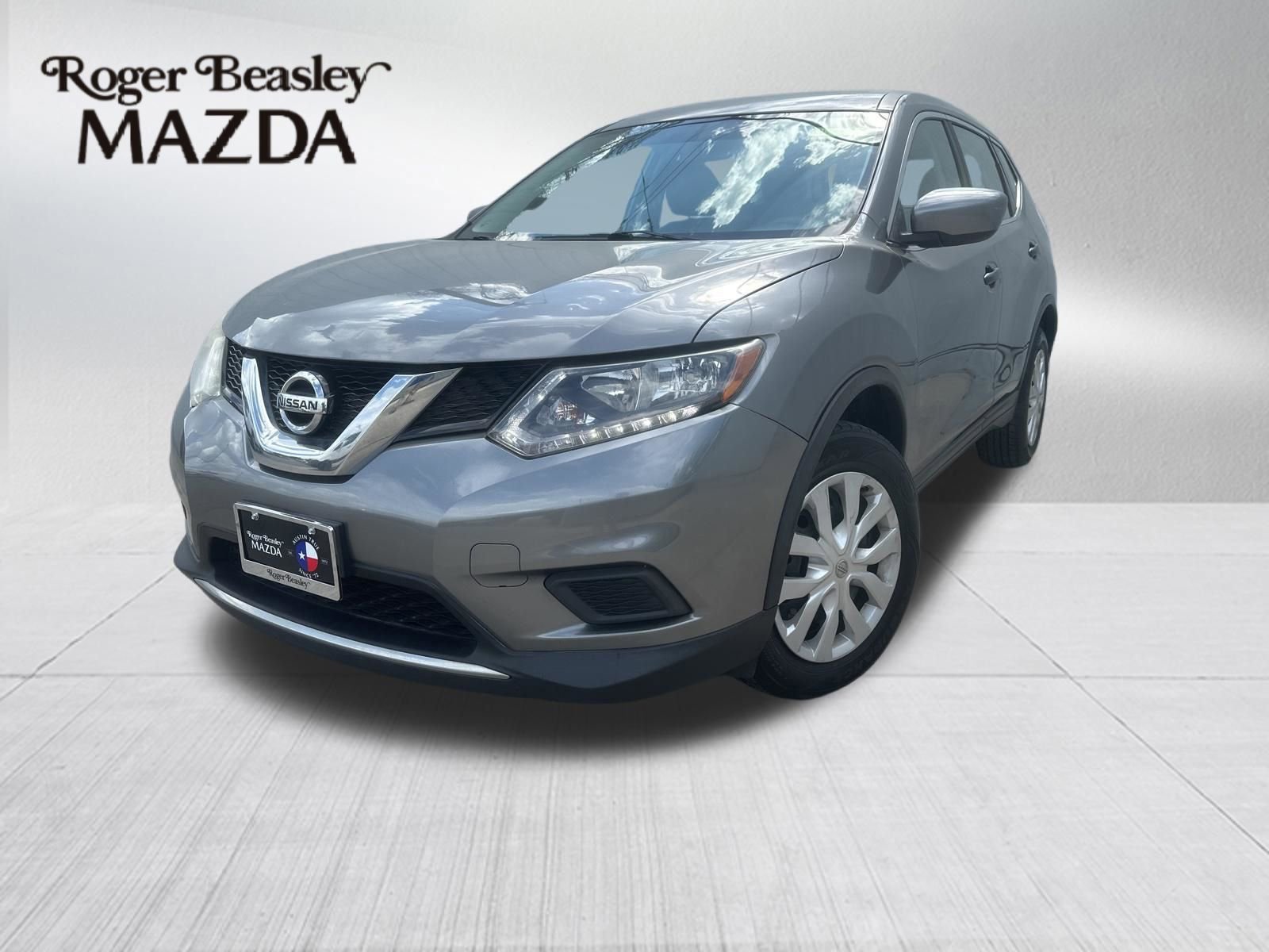 Used 2016 Nissan Rogue S image 1