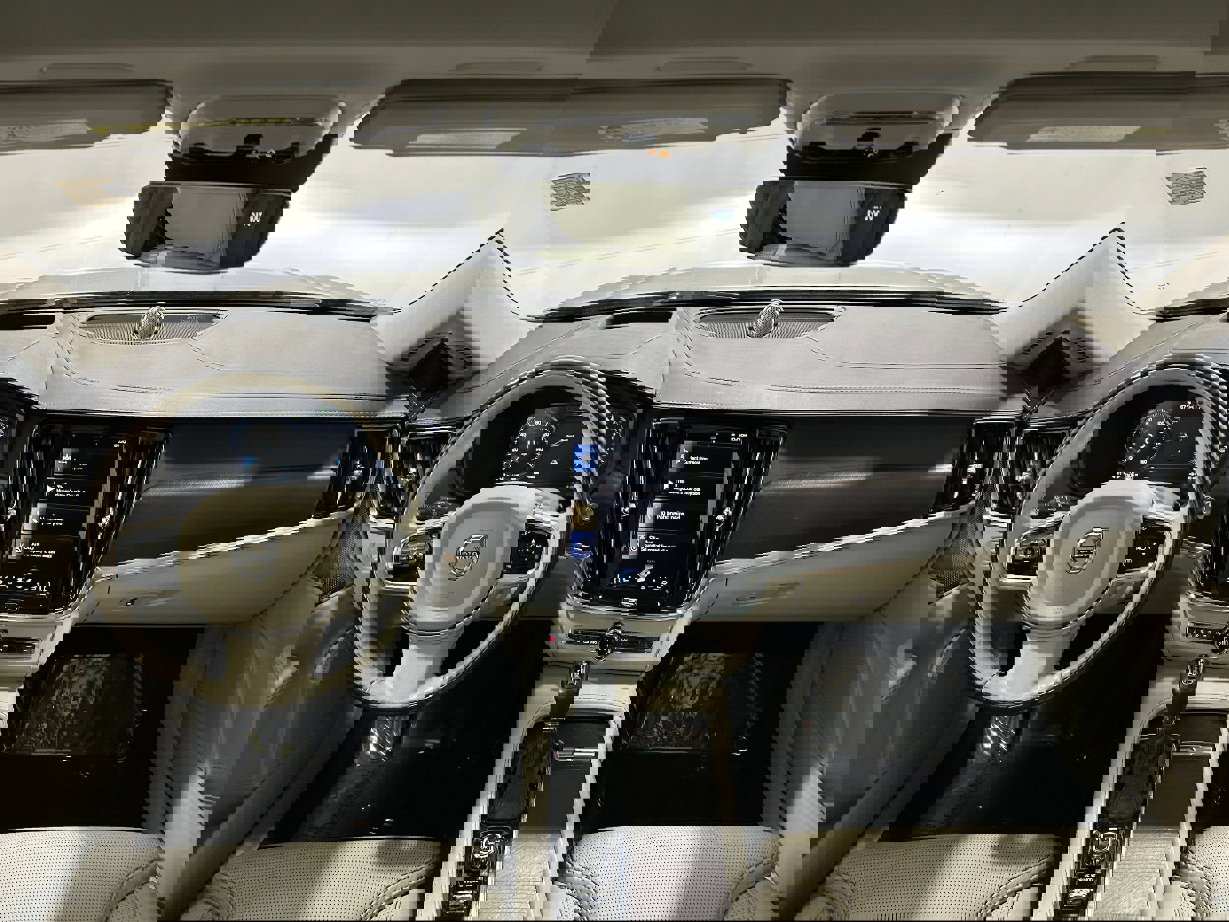 Used 2017 Volvo V90 T6 Cross Country image 13