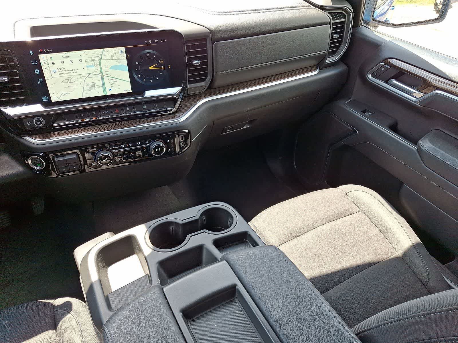 Used 2025 Chevrolet Silverado 1500 LT AWD/4WD image 12