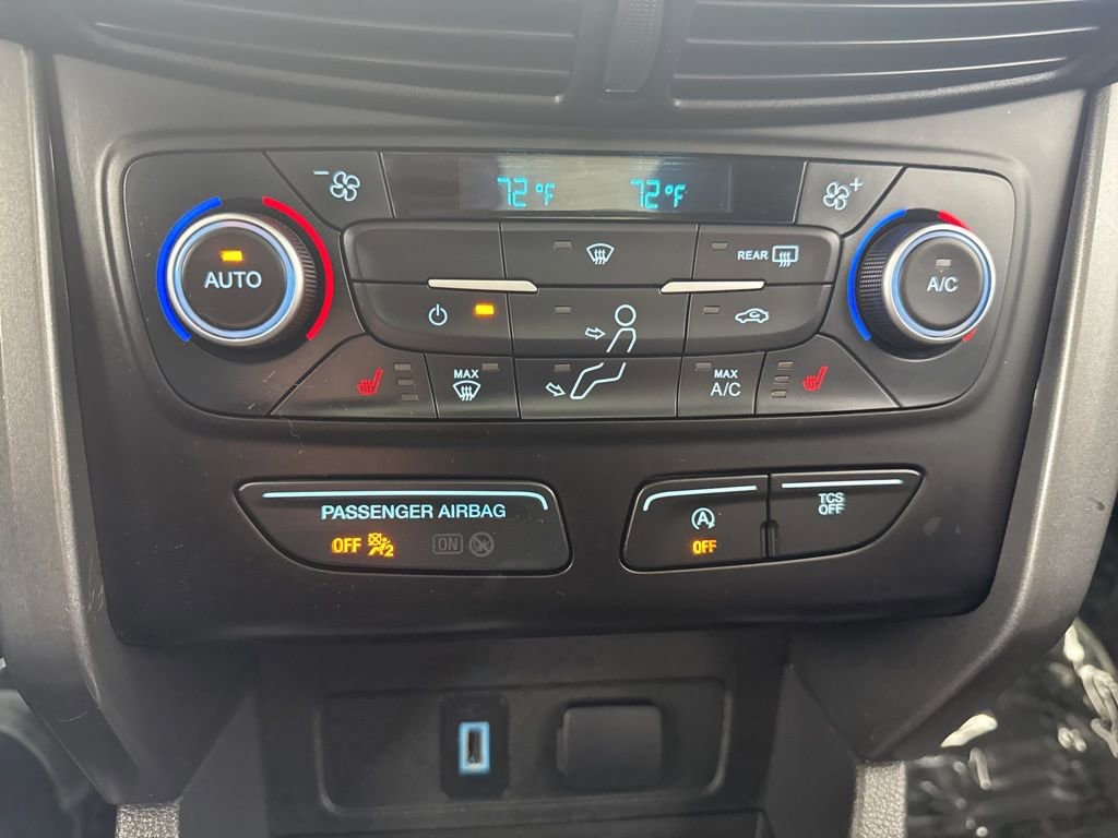 Used 2018 Ford Escape SEL w/ Canadian Touring Package image 19