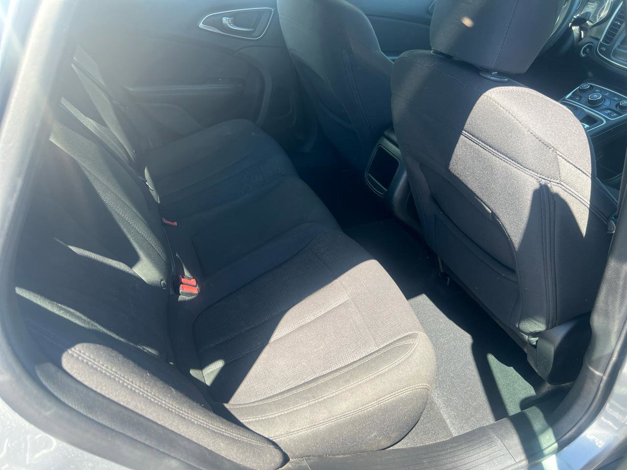 Used 2015 Chrysler 200 LX FWD image 10