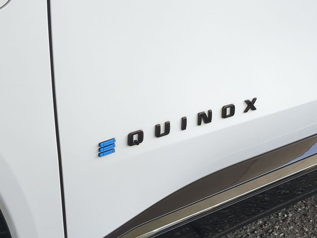 Used 2024 Chevrolet Equinox EV RS image 33