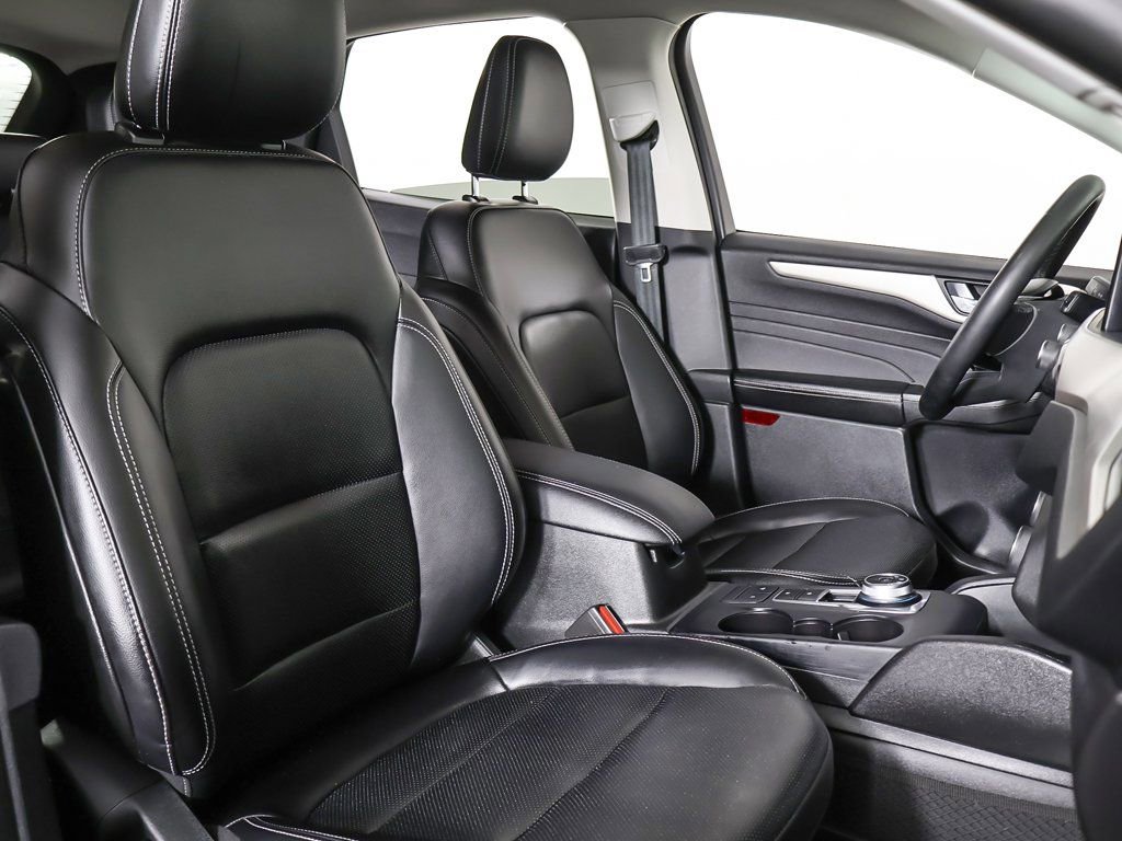 Used 2022 Ford Escape SEL image 27