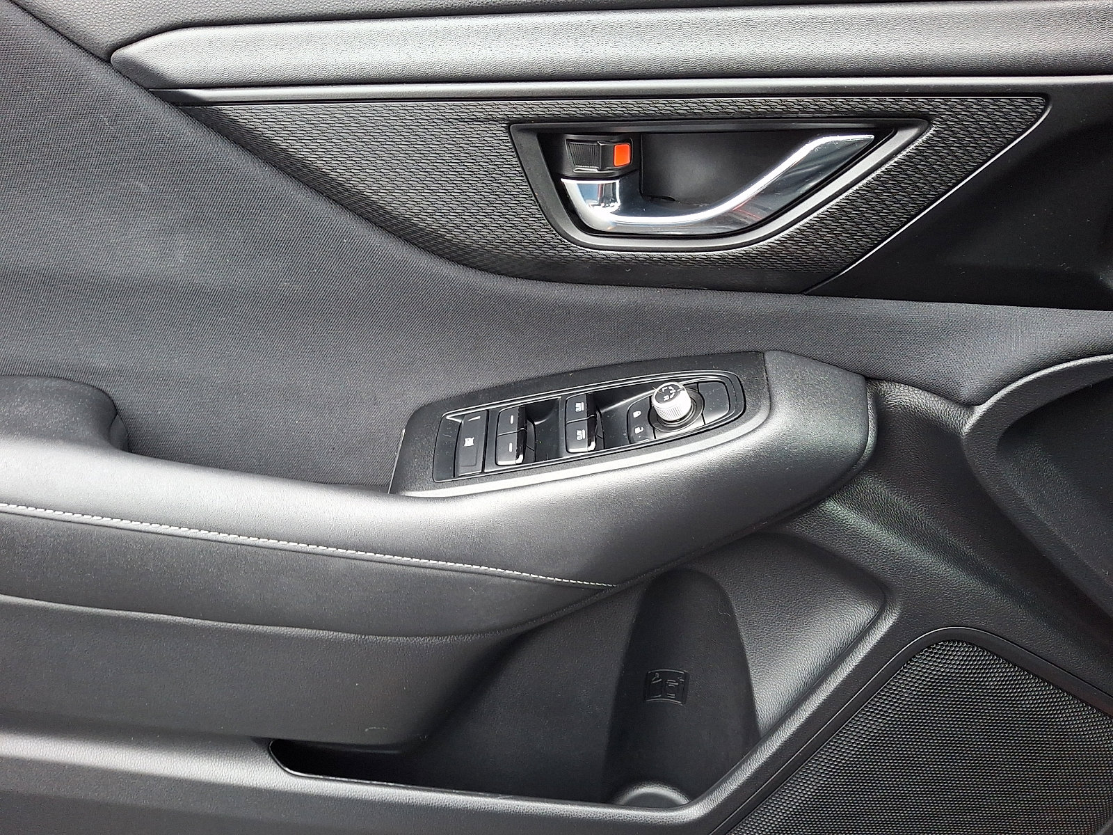 Certified 2025 Subaru Outback Premium image 13