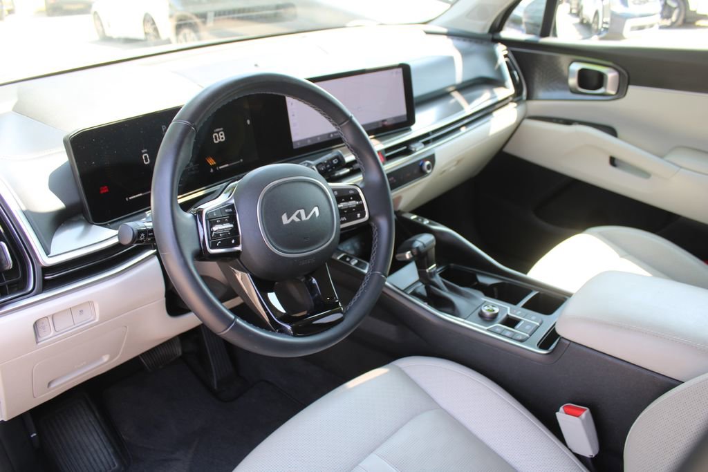 Certified 2025 Kia Sorento S w/ Panoramic Sunroof Package FWD image 22
