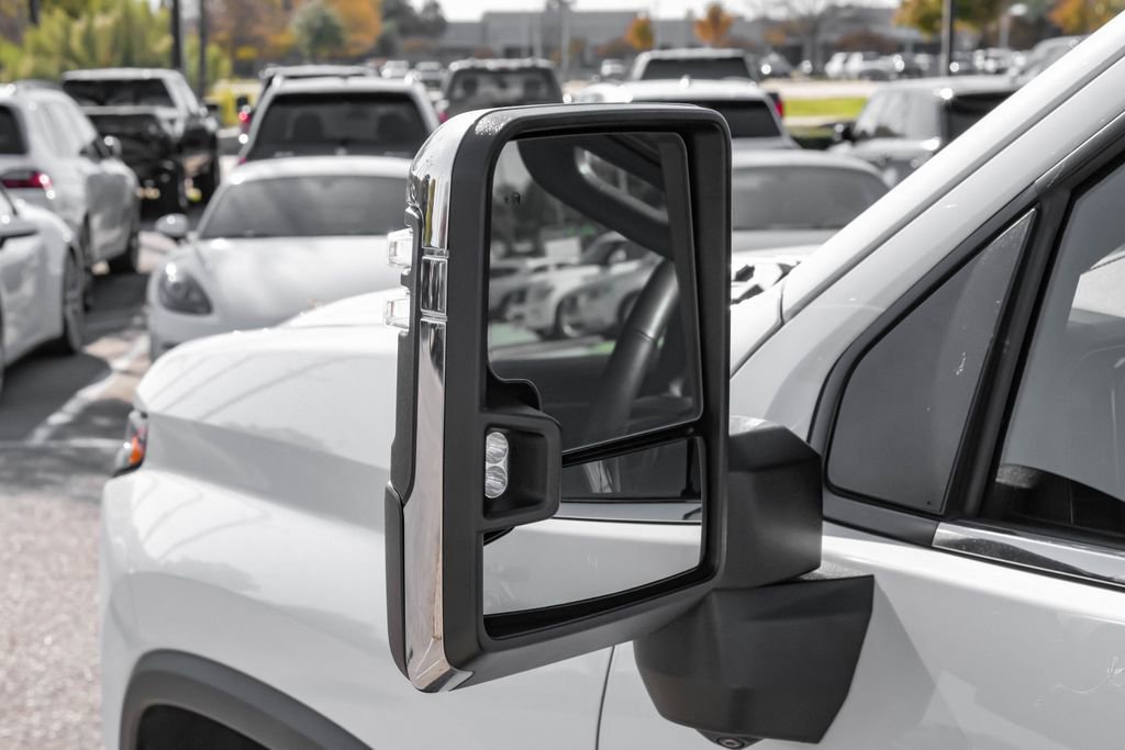 Used 2024 Chevrolet Silverado 3500 High Country w/ High Country Premium Package image 35