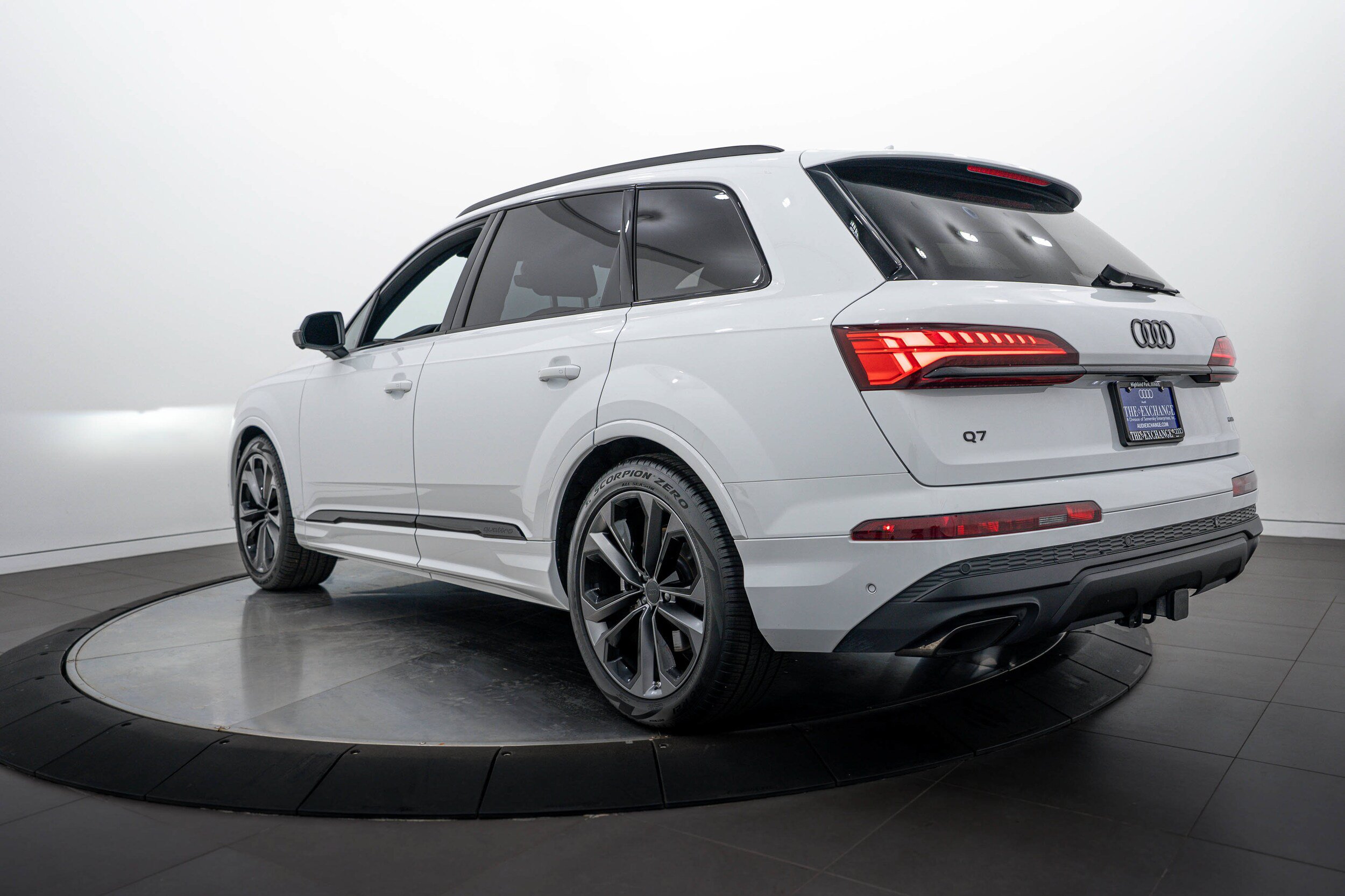 Used 2026 Audi Q7 3.0T Premium Plus w/ Premium Plus Package AWD/4WD image 5