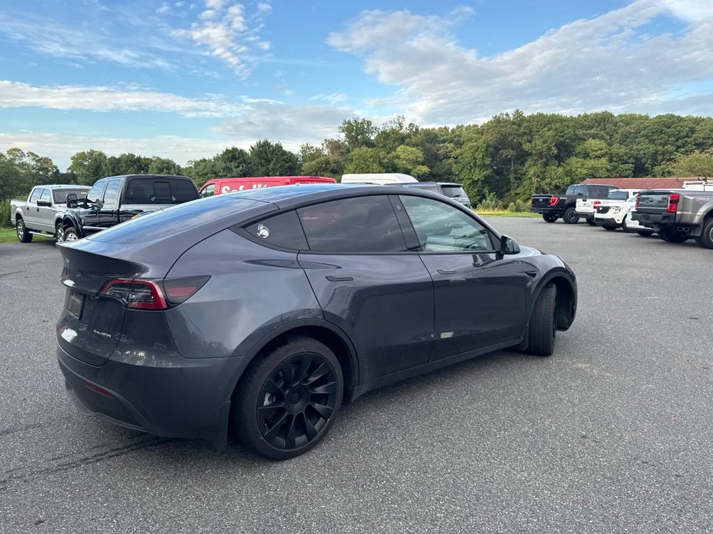 Used 2022 Tesla Model Y Long Range AWD/4WD image 6