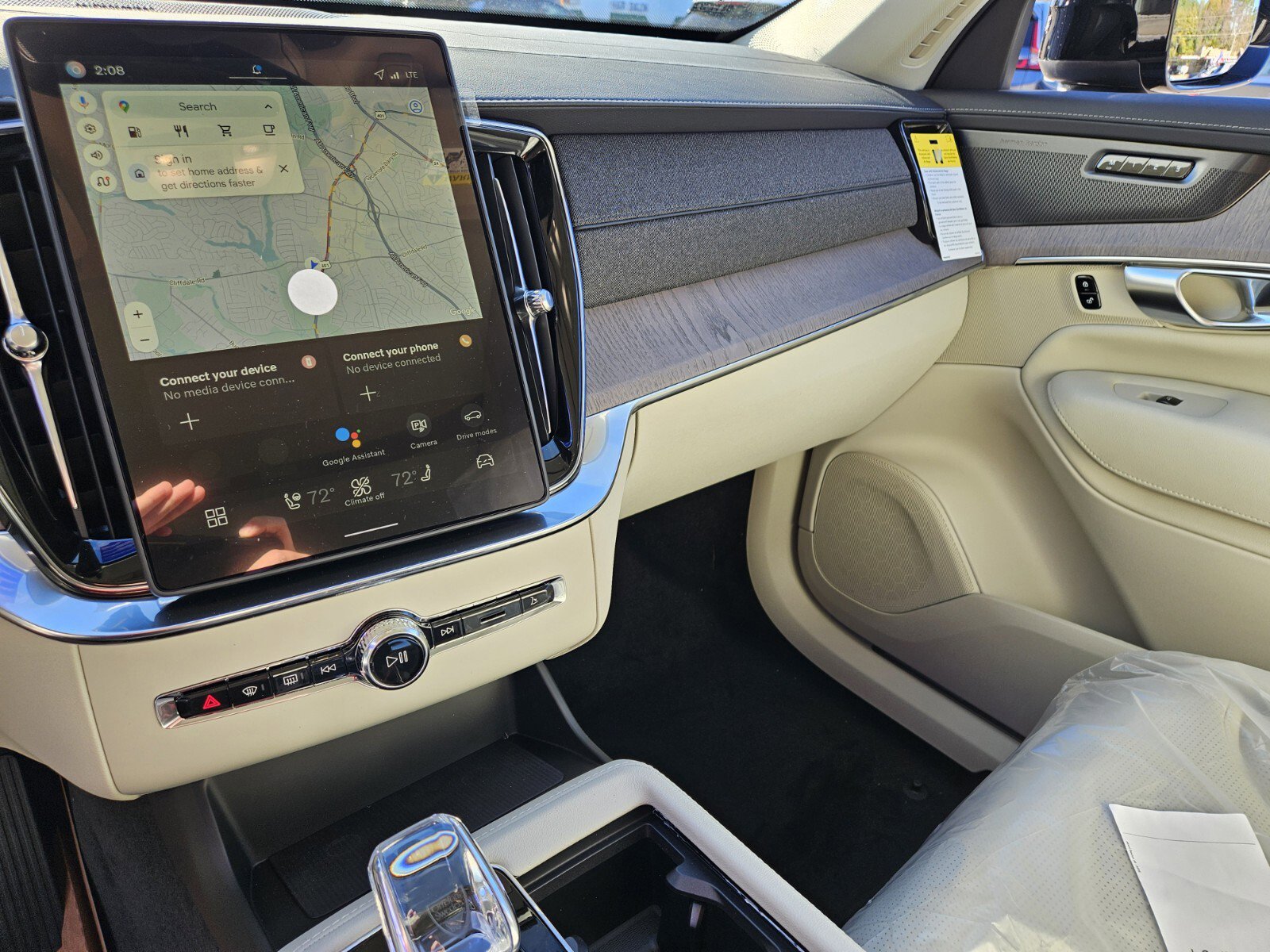 New 2026 Volvo XC90 B6 Ultra w/ Protection Package Premier AWD/4WD image 13