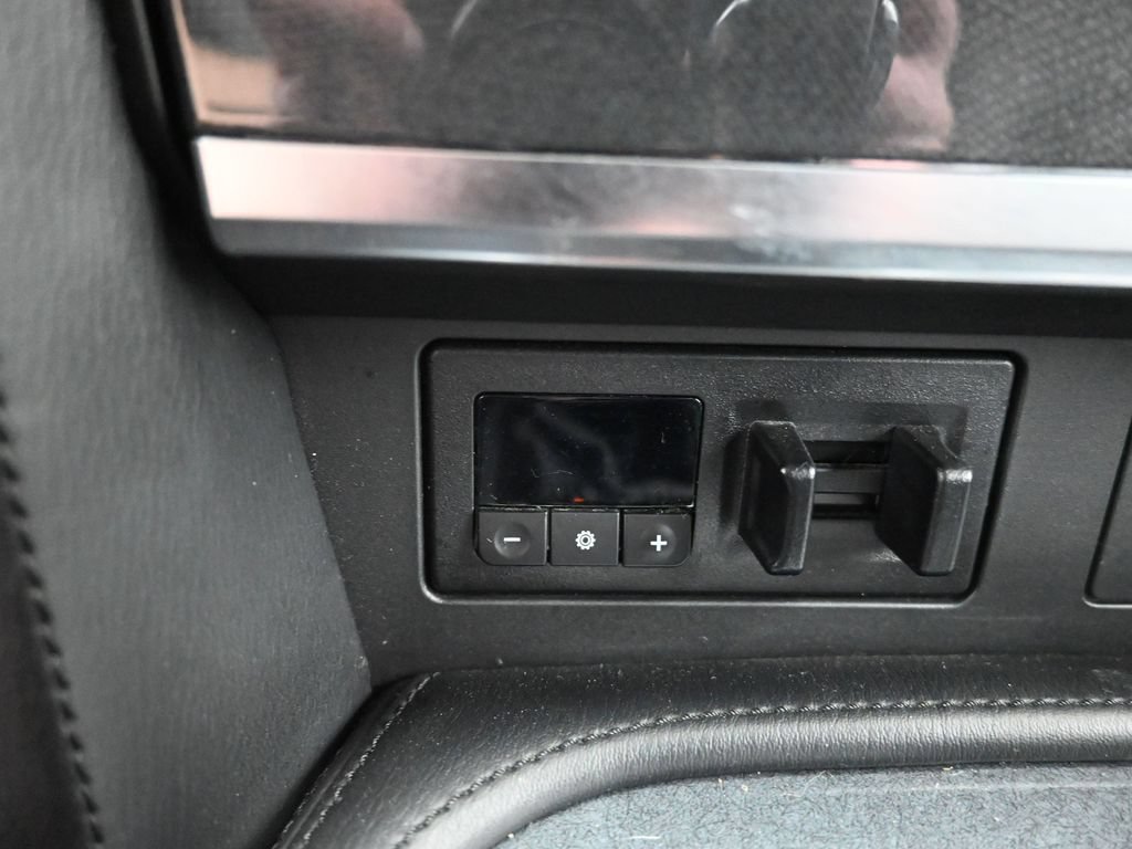 Used 2024 Nissan Armada SV w/ Cargo Package AWD/4WD image 20