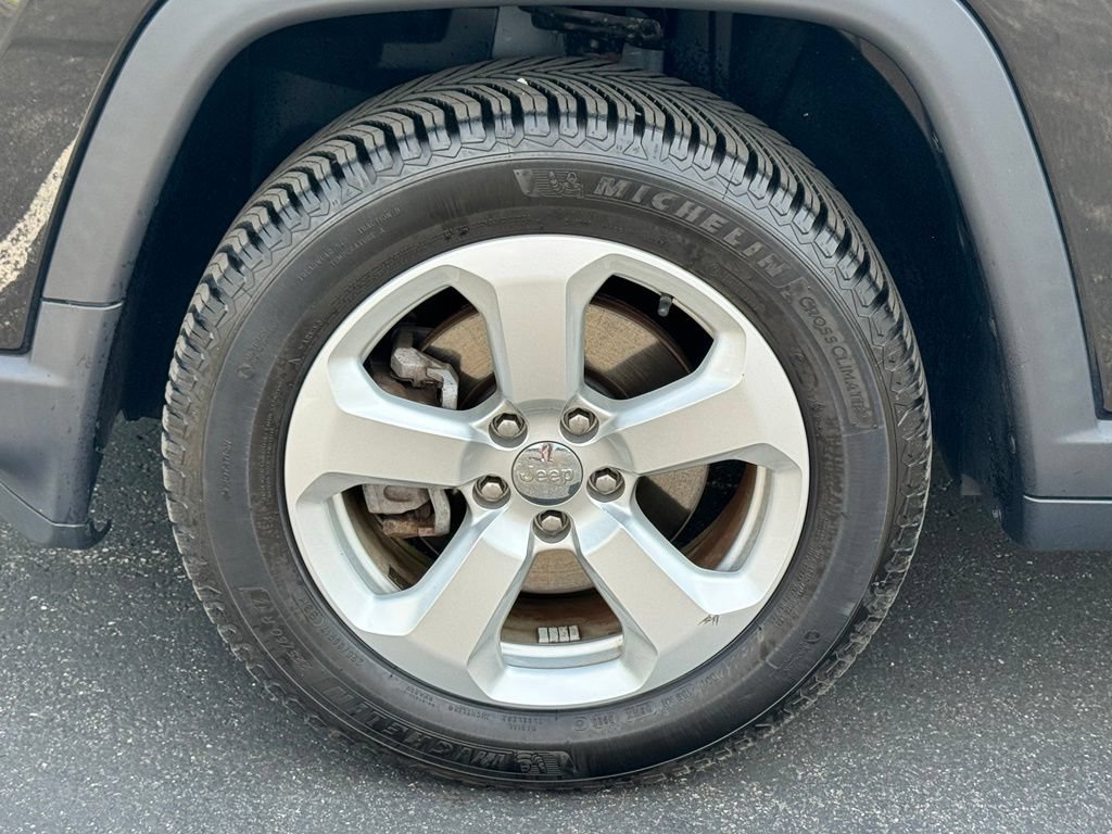 Used 2019 Jeep Compass Latitude w/ Popular Equipment Group AWD/4WD image 44