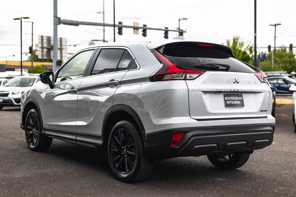 New 2026 Mitsubishi Eclipse Cross LE AWD/4WD image 9