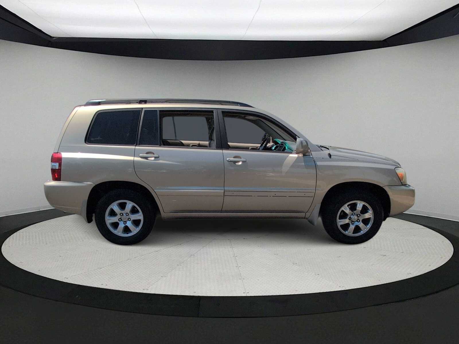 Used 2004 Toyota Highlander 2WD V6 image 9
