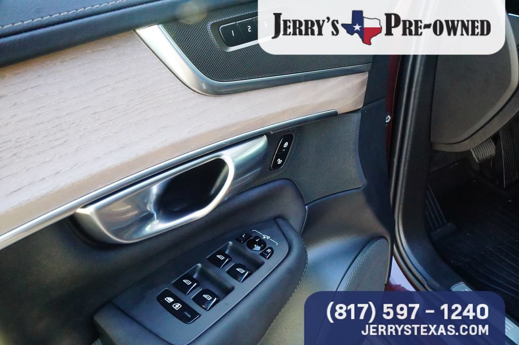 Used 2025 Volvo XC90 B6 Core w/ Protection Package Premier AWD/4WD image 15