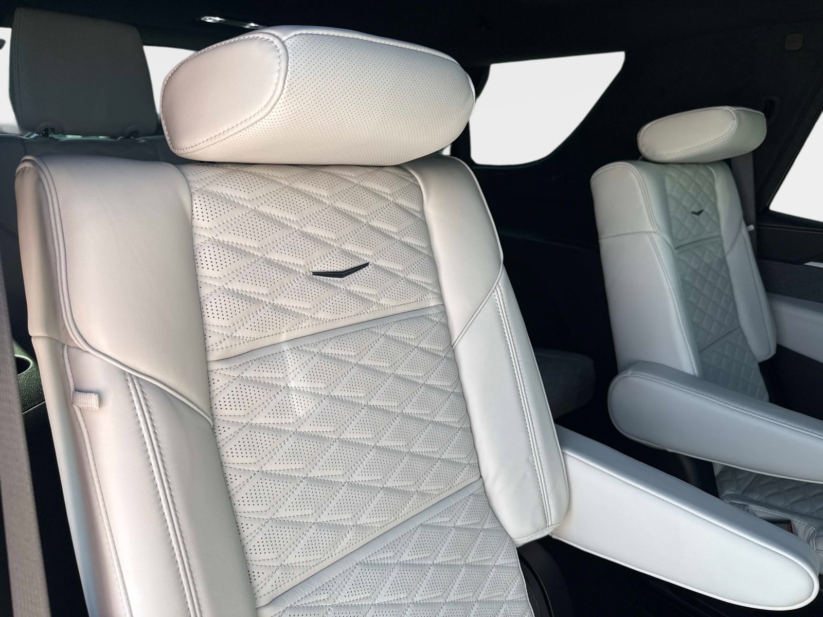 Used 2026 Cadillac Escalade Platinum Sport image 31