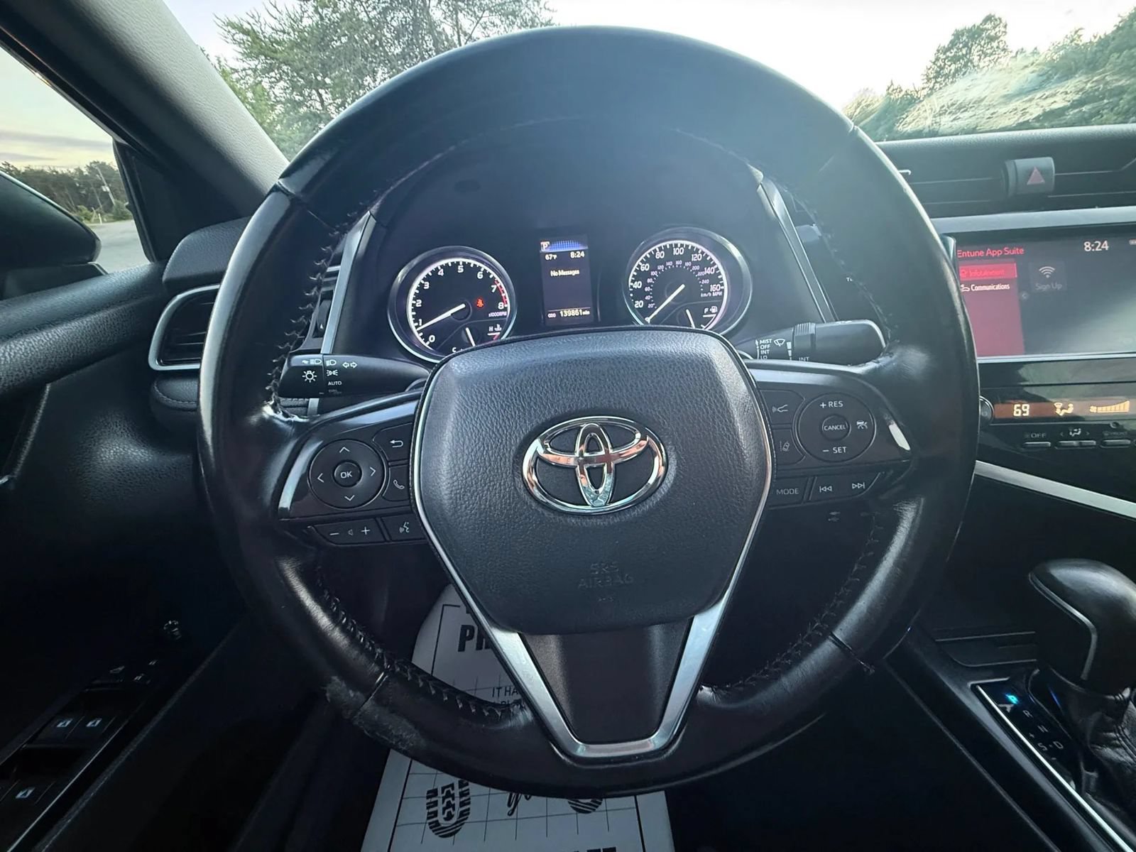 Used 2019 Toyota Camry SE FWD image 14