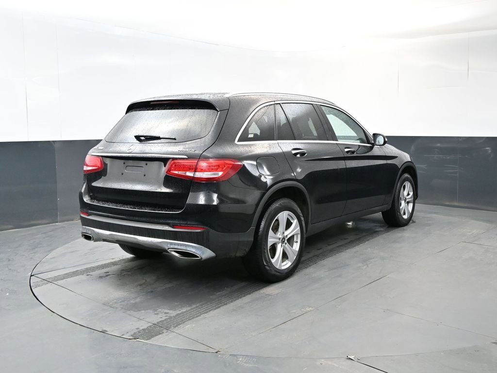 Used 2018 Mercedes-Benz GLC 300 4MATIC image 5