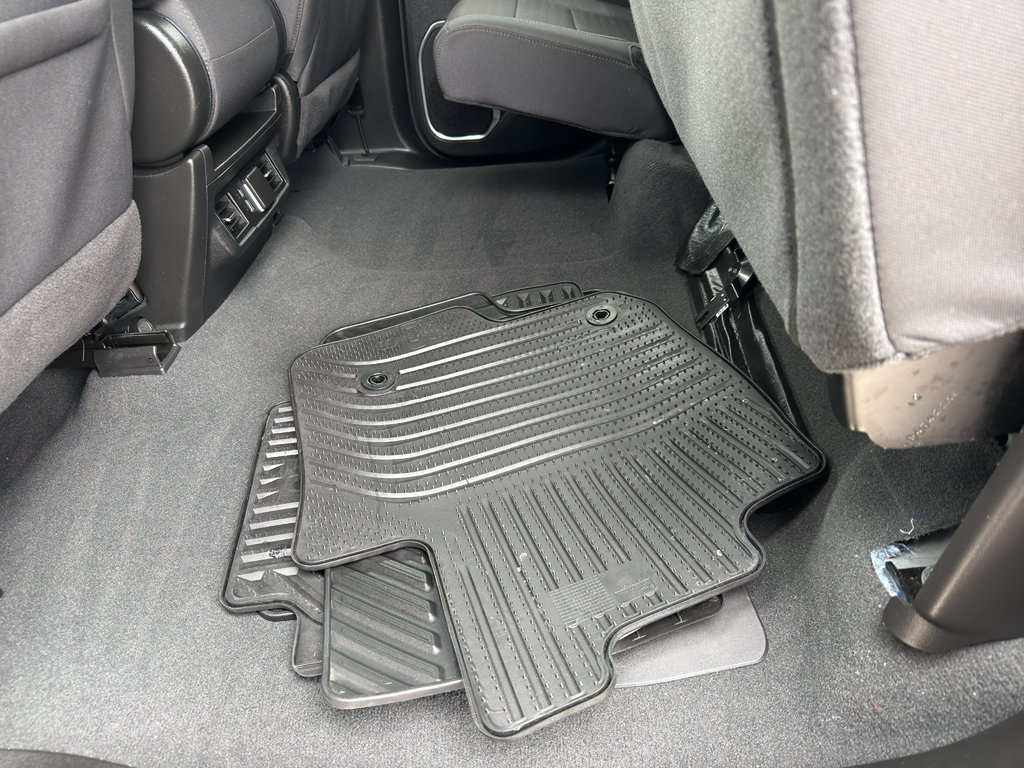 Used 2025 GMC Sierra 1500 Elevation image 35