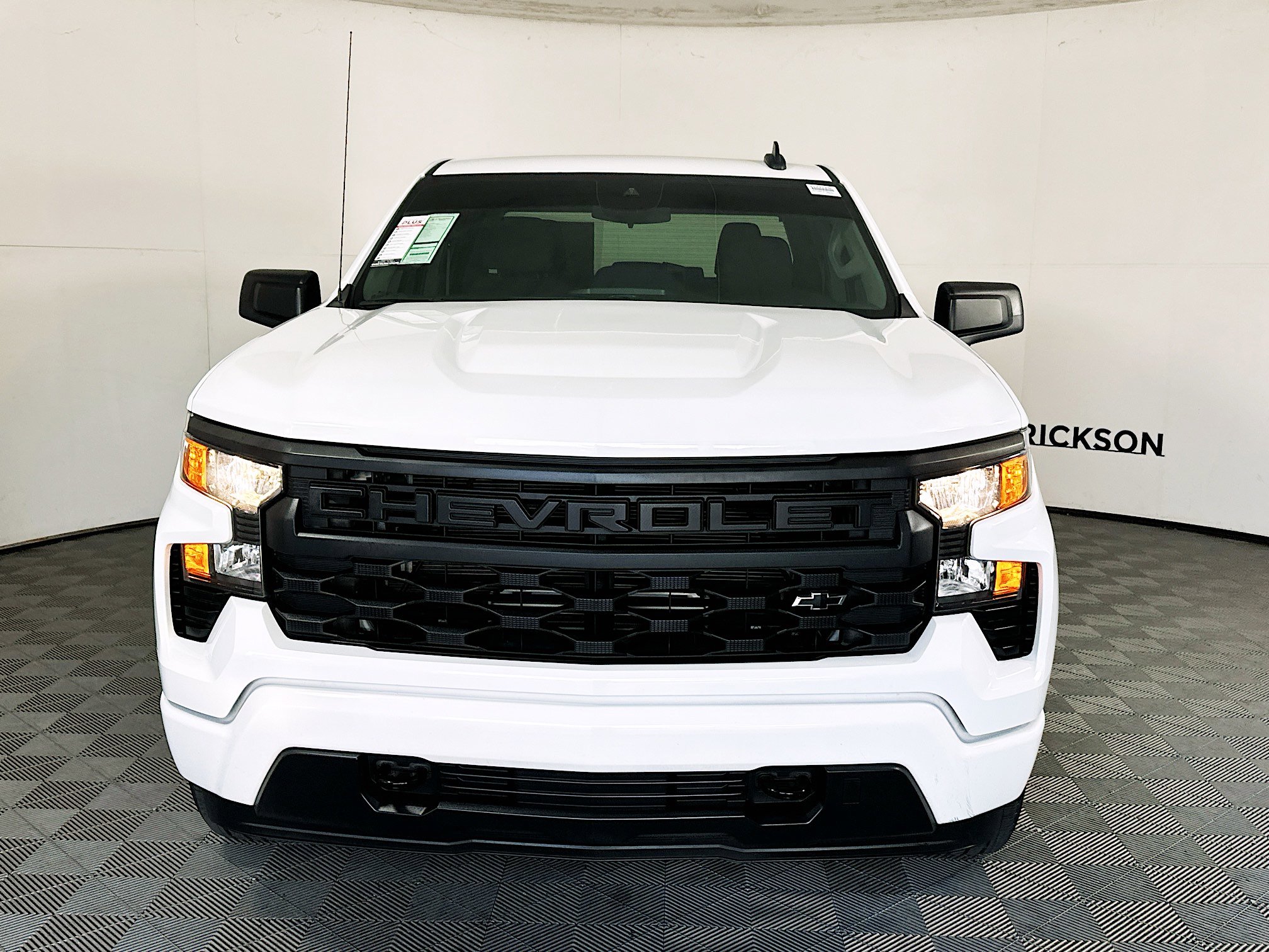 Used 2023 Chevrolet Silverado 1500 Custom image 8