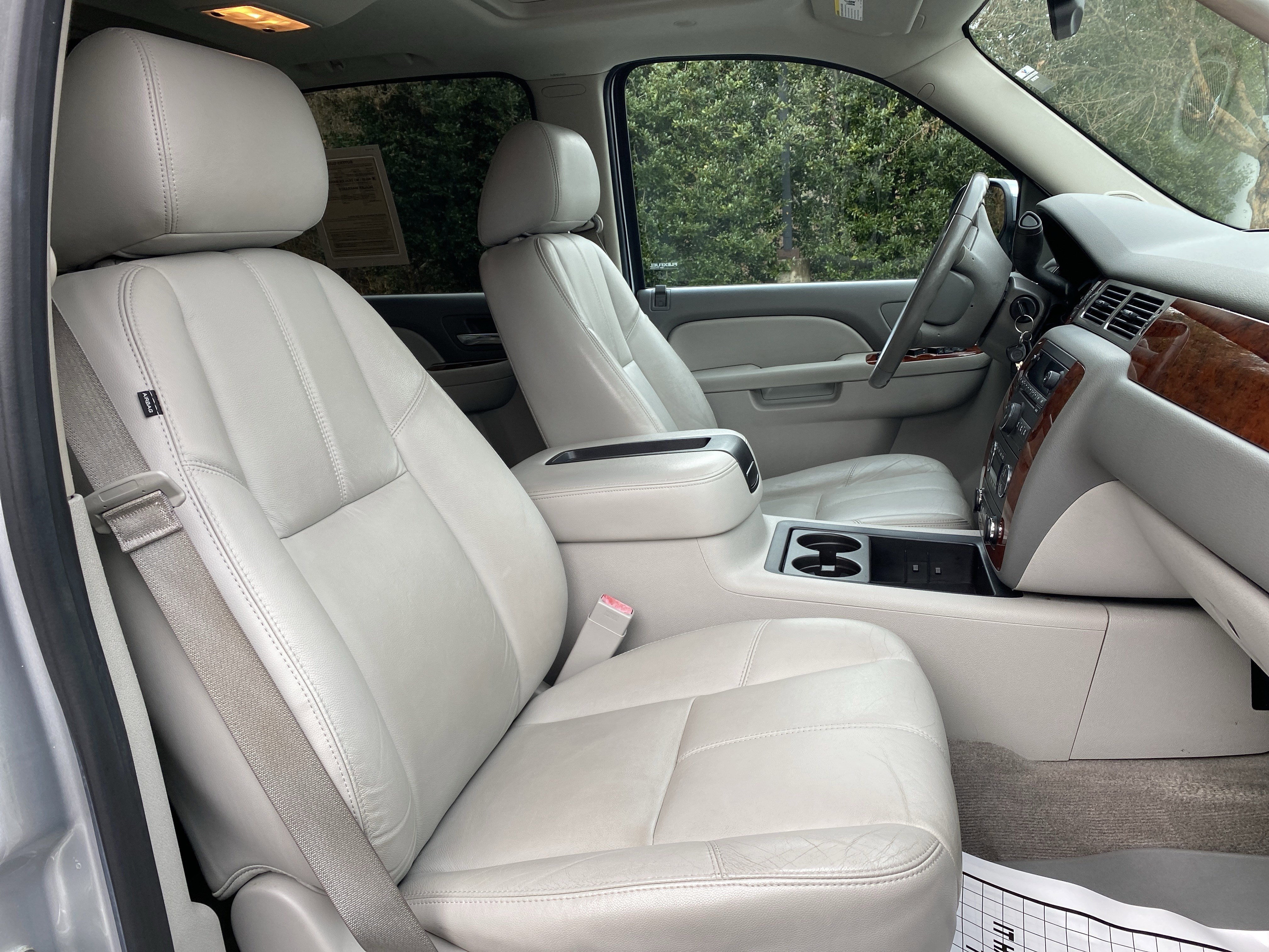 Used 2013 Chevrolet Avalanche LT w/ All-Star Edition image 30