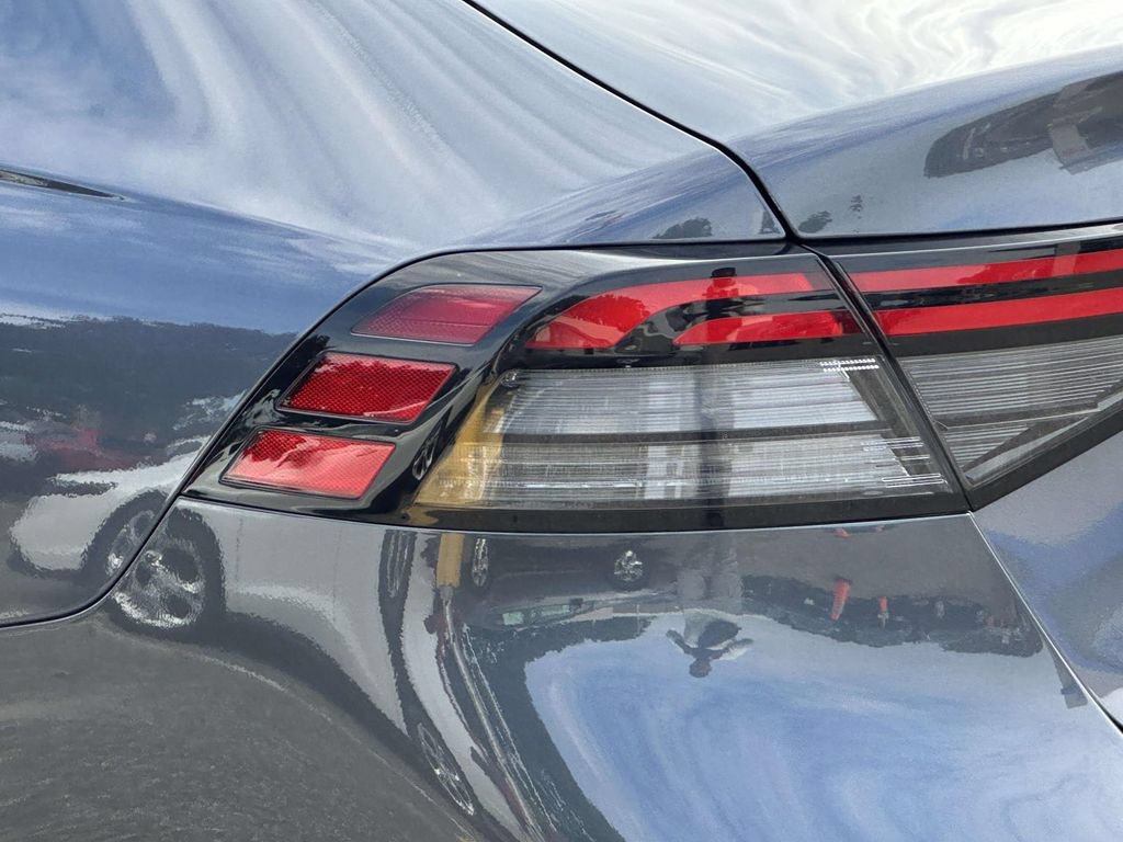Certified 2023 Honda Accord EX image 8